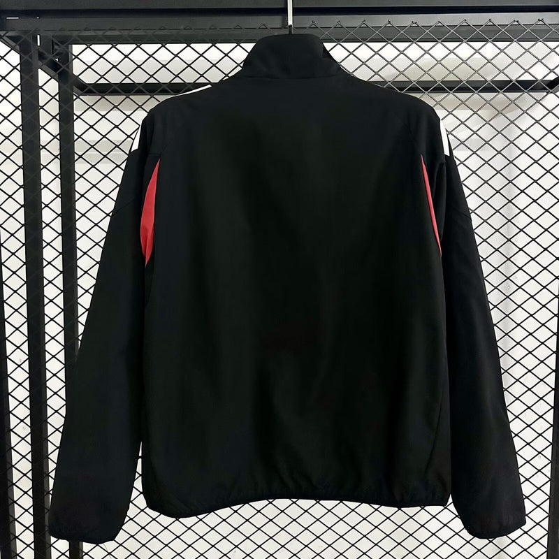 Casaco preto e vermelho 2025/26 fecho completo