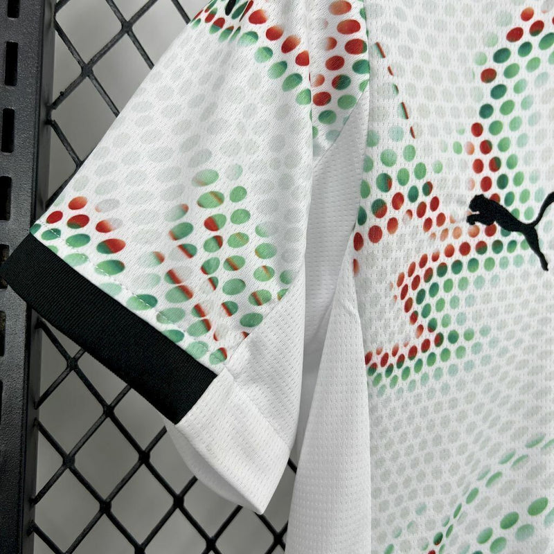 Conjunto infantil Seleção Portugal branco alternativo 2025 - PUMA