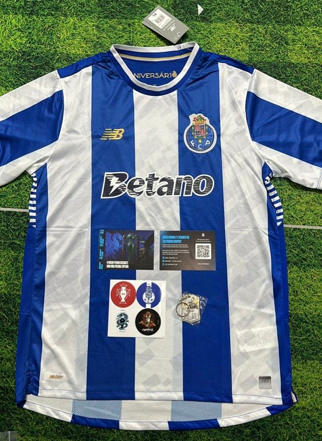 Camisola primeiro equipamento azul/branco 2025/26 simbolo bordado - LANÇAMENTO