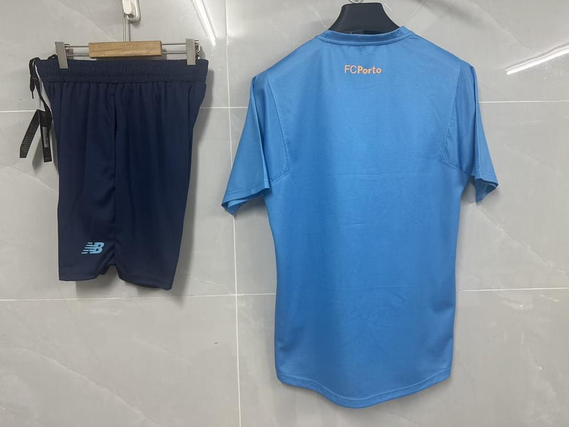 Camisola treinamento azul claro 2025/26  - LANÇAMENTO
