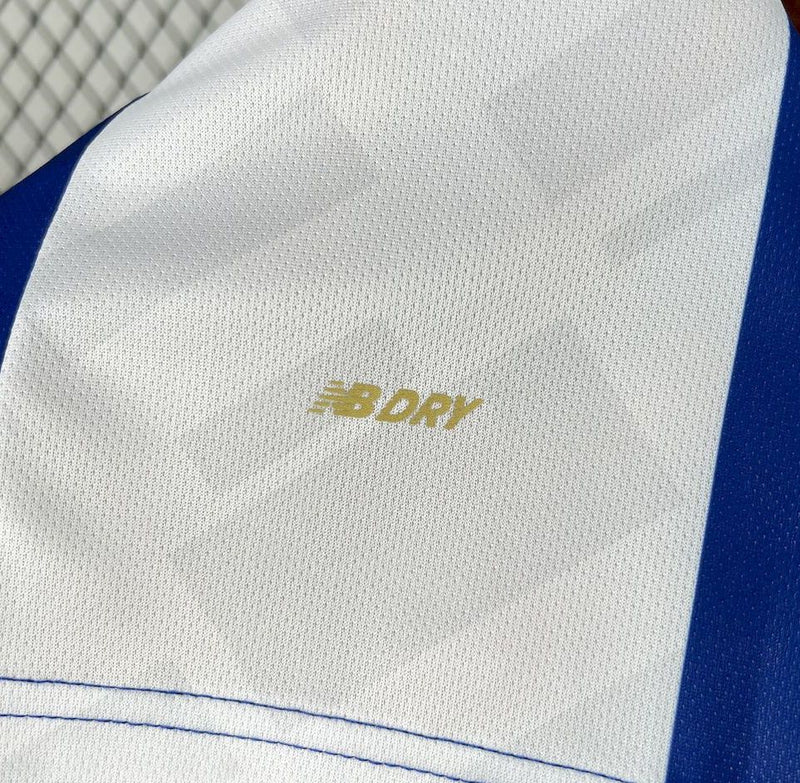 Camisola primeiro equipamento azul/branco 2025/26 simbolo bordado - LANÇAMENTO